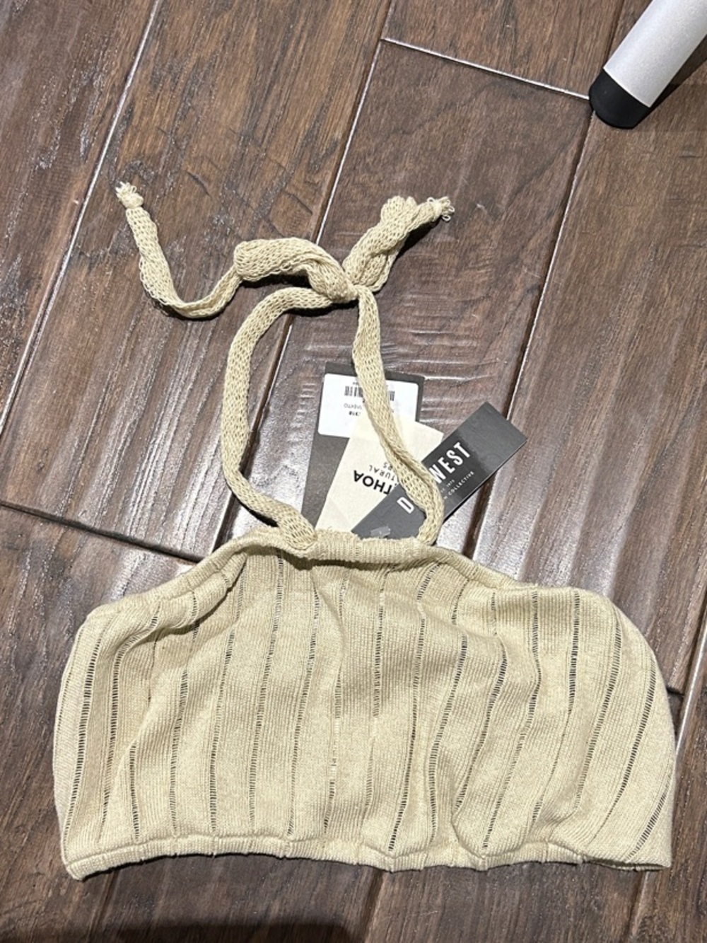 ATHOA: Natural Fibers Only Ladder Rib Knit Halter Top